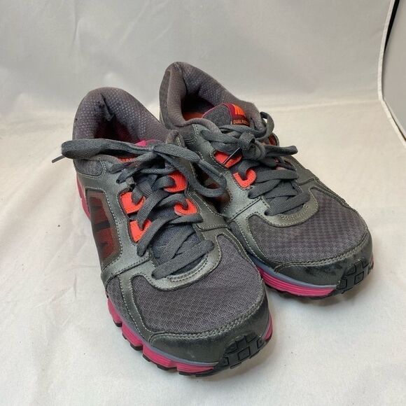 Nike Dual Fusion Pink And black Athletic Shoes 9 - Picture 1 of 7